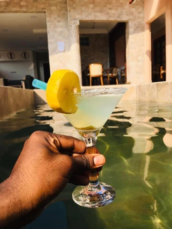 Residence Hoteliere Le Jomonia Libreville Zewnętrze zdjęcie